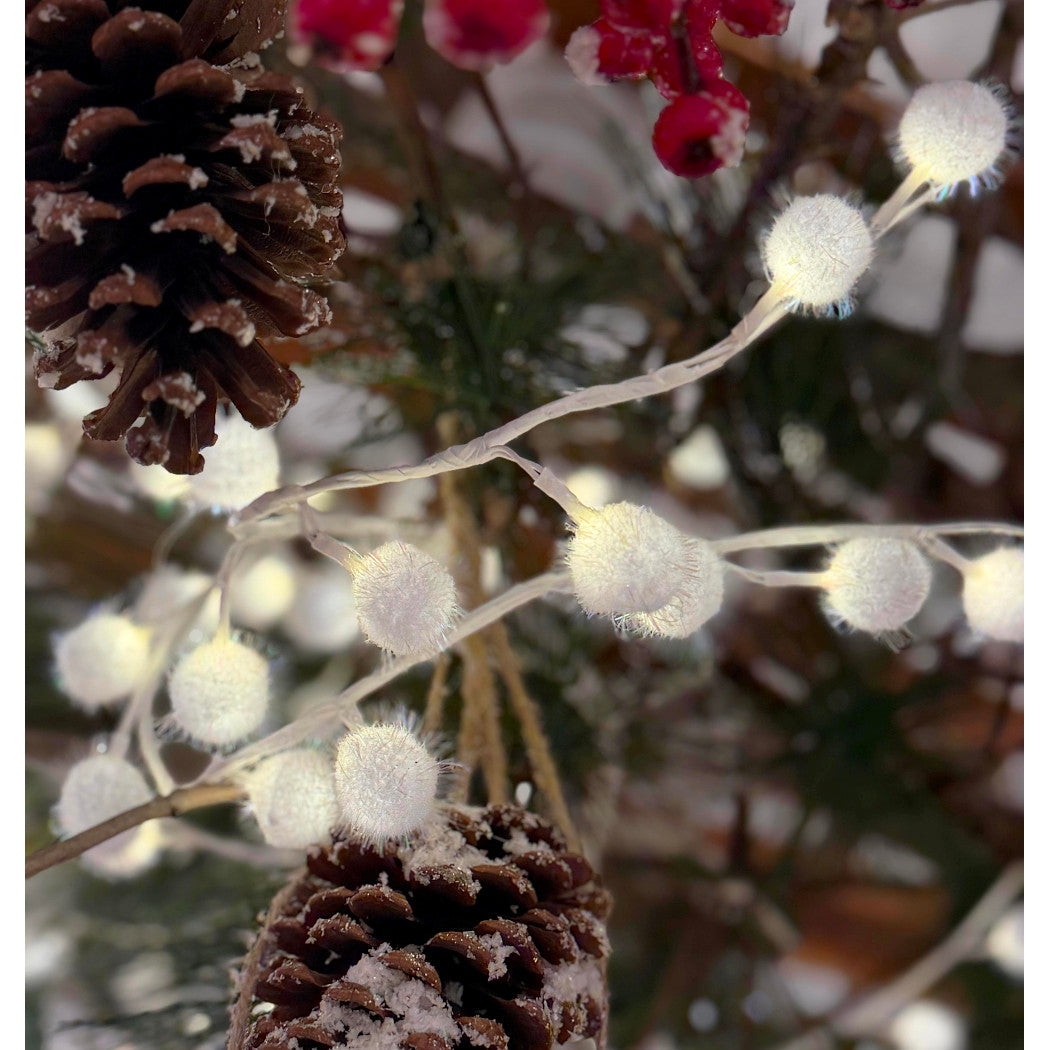 SNOW BALL GARLAND LED