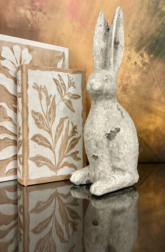 13″H WILLOW WEATHERED RABBIT