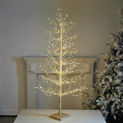 LED Tree w/652 Lights 5'H Paper UL Plug