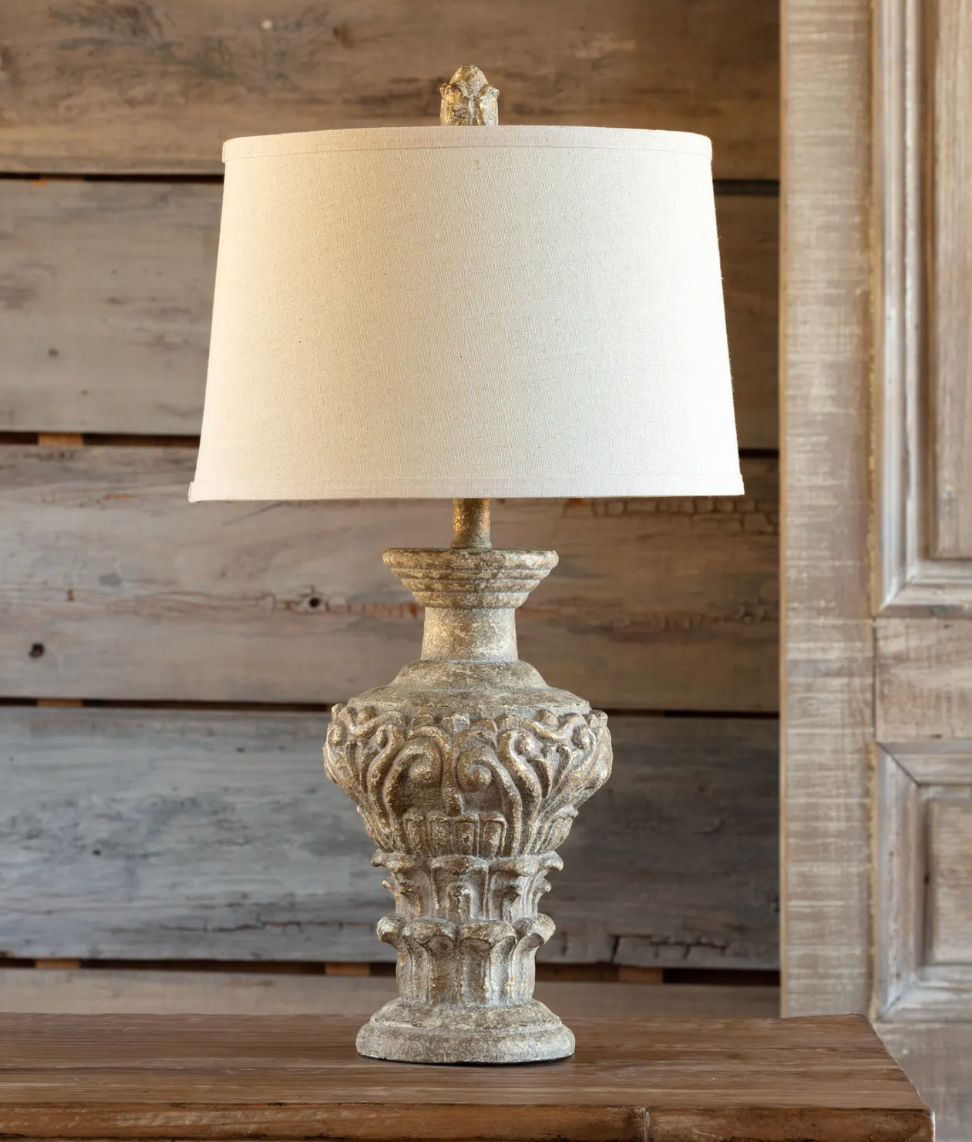 Grand Classic Lamp